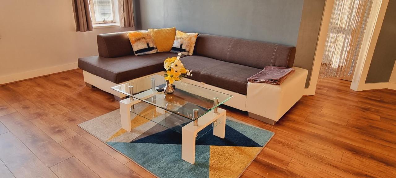 Modern And Spacious Swansea Centre Apartment المظهر الخارجي الصورة