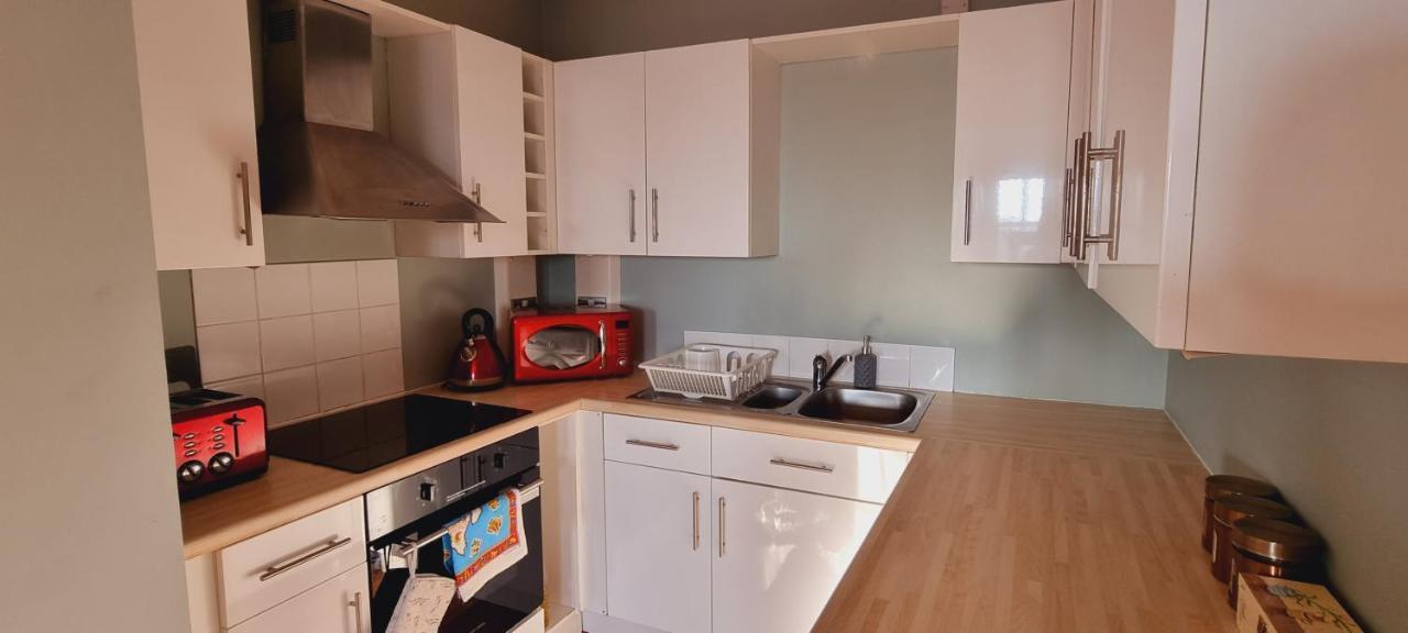 Modern And Spacious Swansea Centre Apartment المظهر الخارجي الصورة